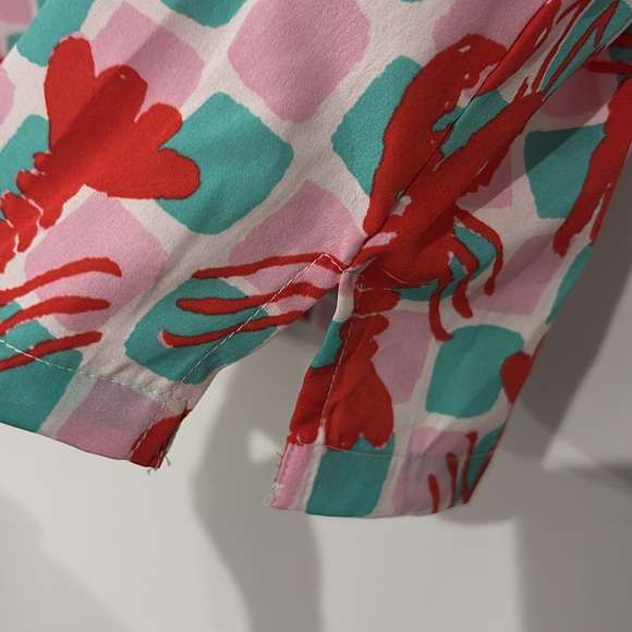 NWT Bouffants & Broken Hearts Lobsters Print Lightweight Pajama Top Size S - Picture 8 of 8